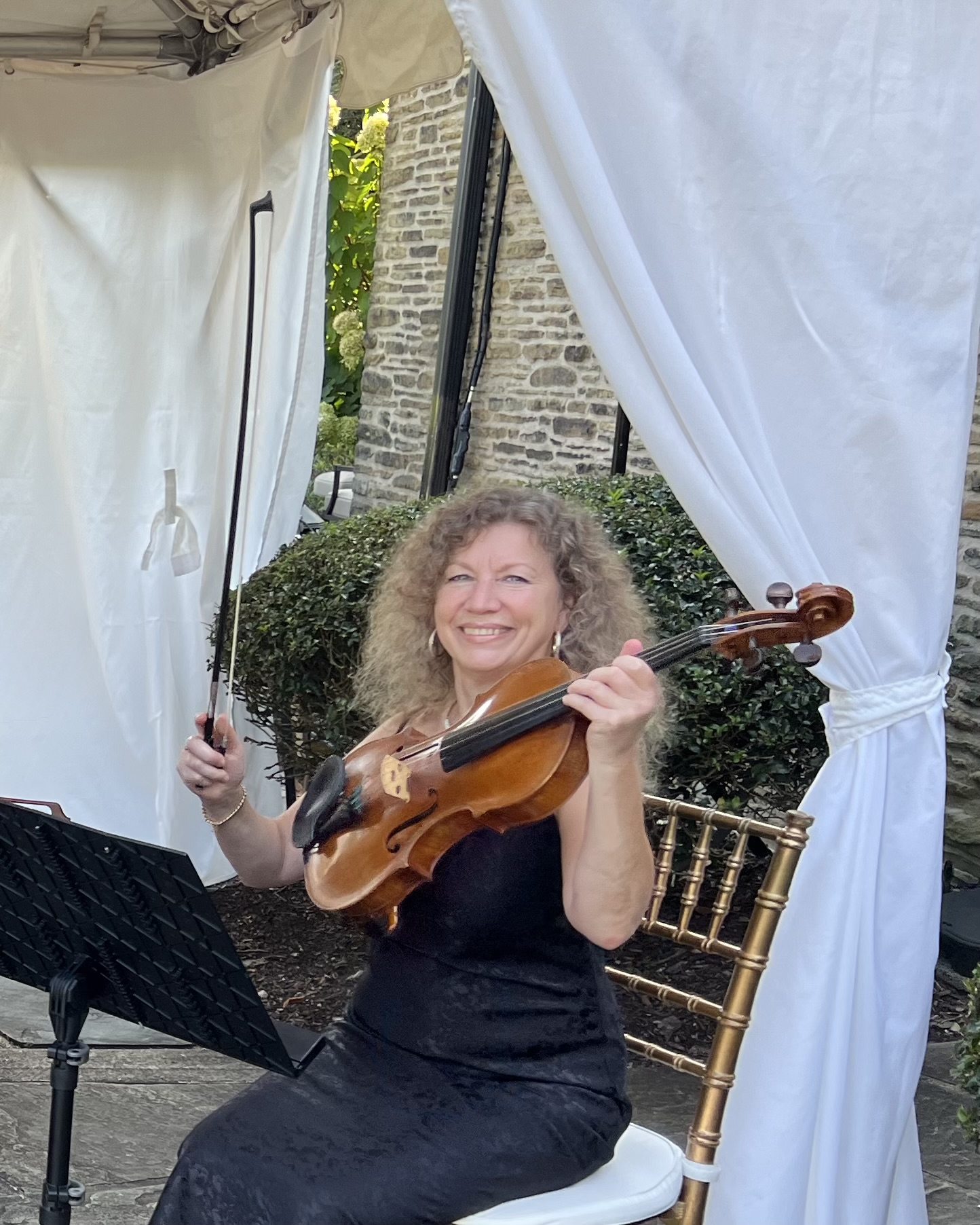 Happy Vibes Live Music photo