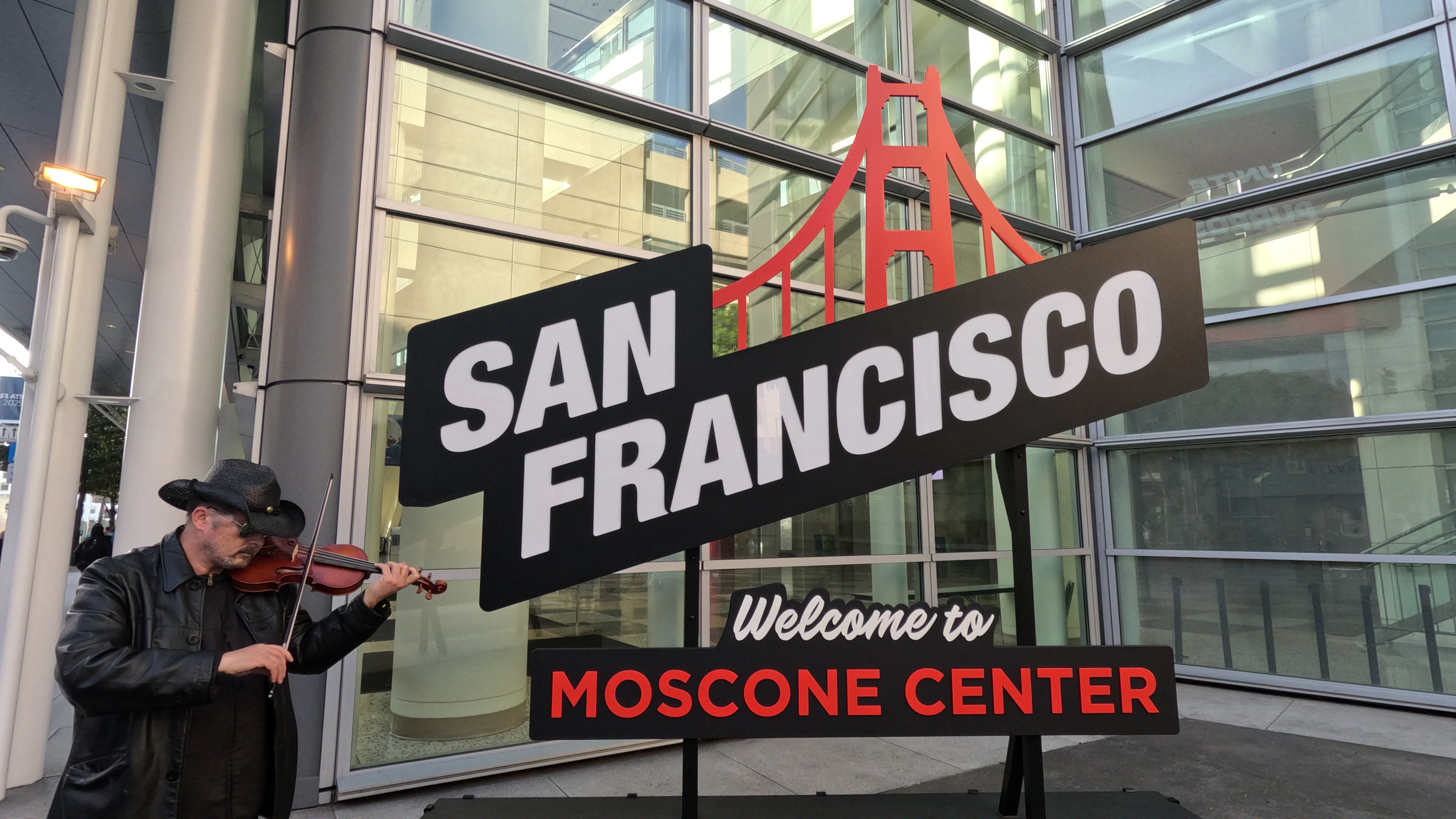 The Strolling Violinist photo