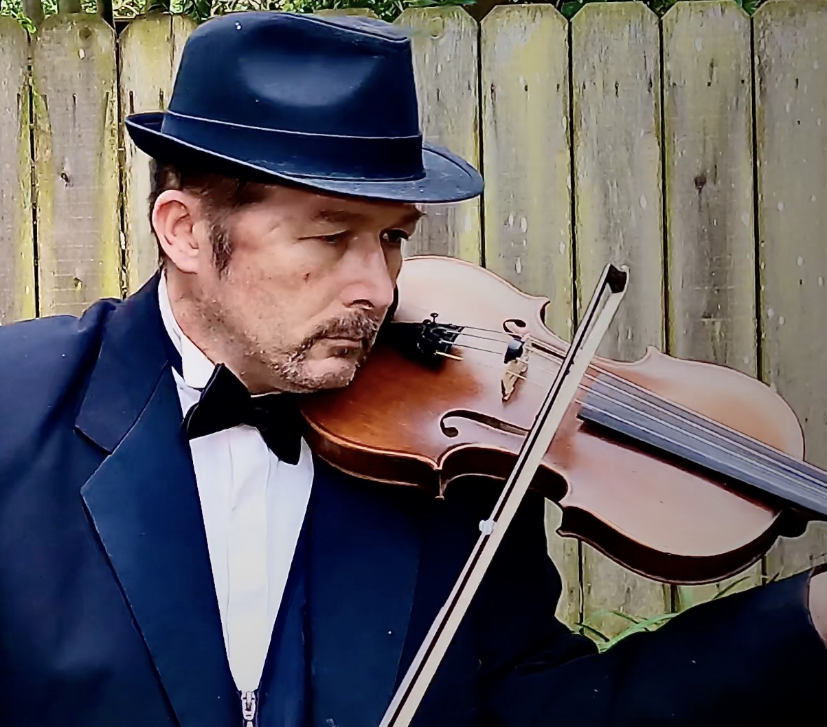 The Strolling Violinist photo