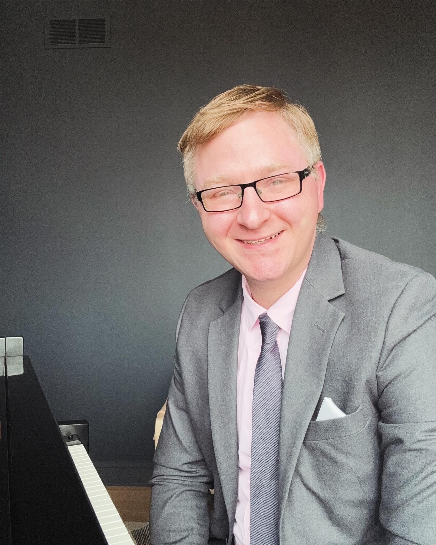 Rory Bolton Pianist photo