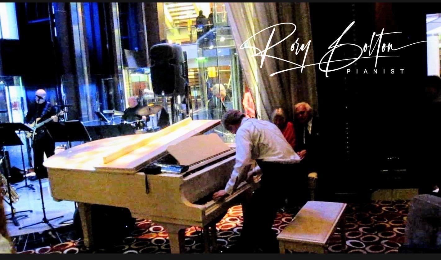 Rory Bolton Pianist photo