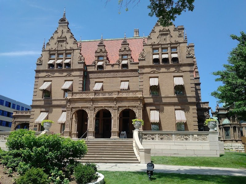 The Pabst Mansion cover picture