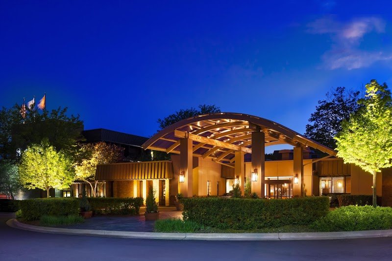 Sheraton Milwaukee Brookfield Hotel cover picture