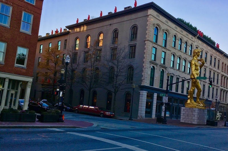 21c Museum Hotel Louisville cover picture