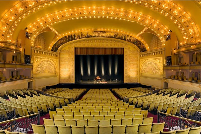 Auditorium Theatre of Roosevelt University cover picture