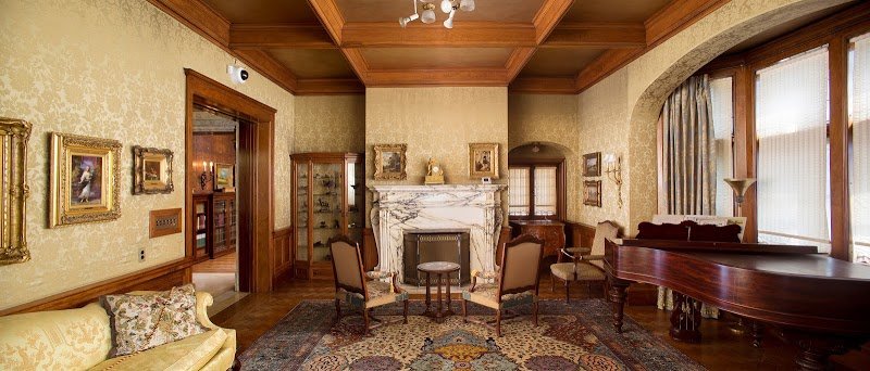 Charles Allis Art Museum cover picture