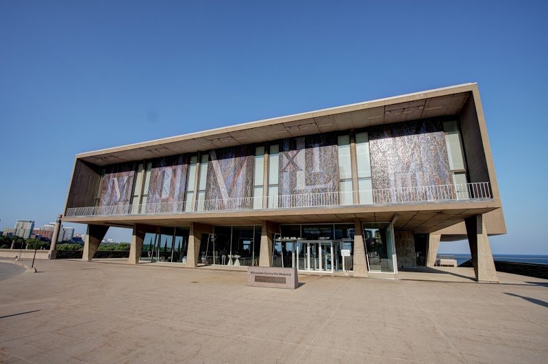 Milwaukee County War Memorial Center cover picture